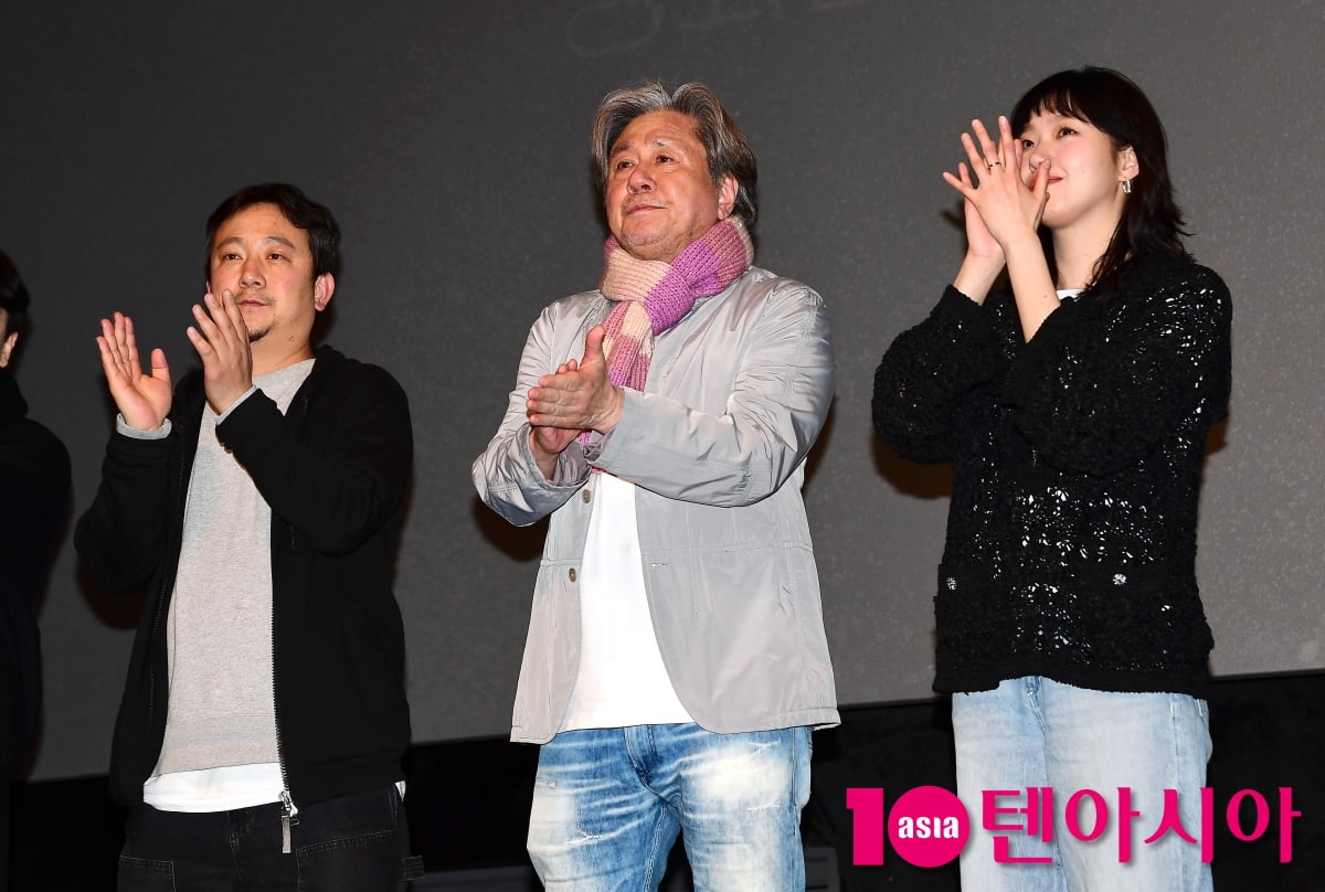 [TEN포토]장재현 감독-최민식-김고은 '관객들과 즐거운 만남'(파묘 무대인사)