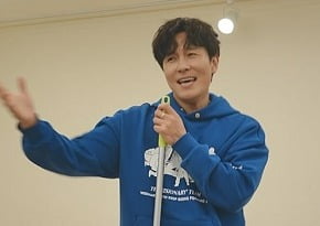 Kim Dong-wan received a gift from Seo Yoon-ah’s mother