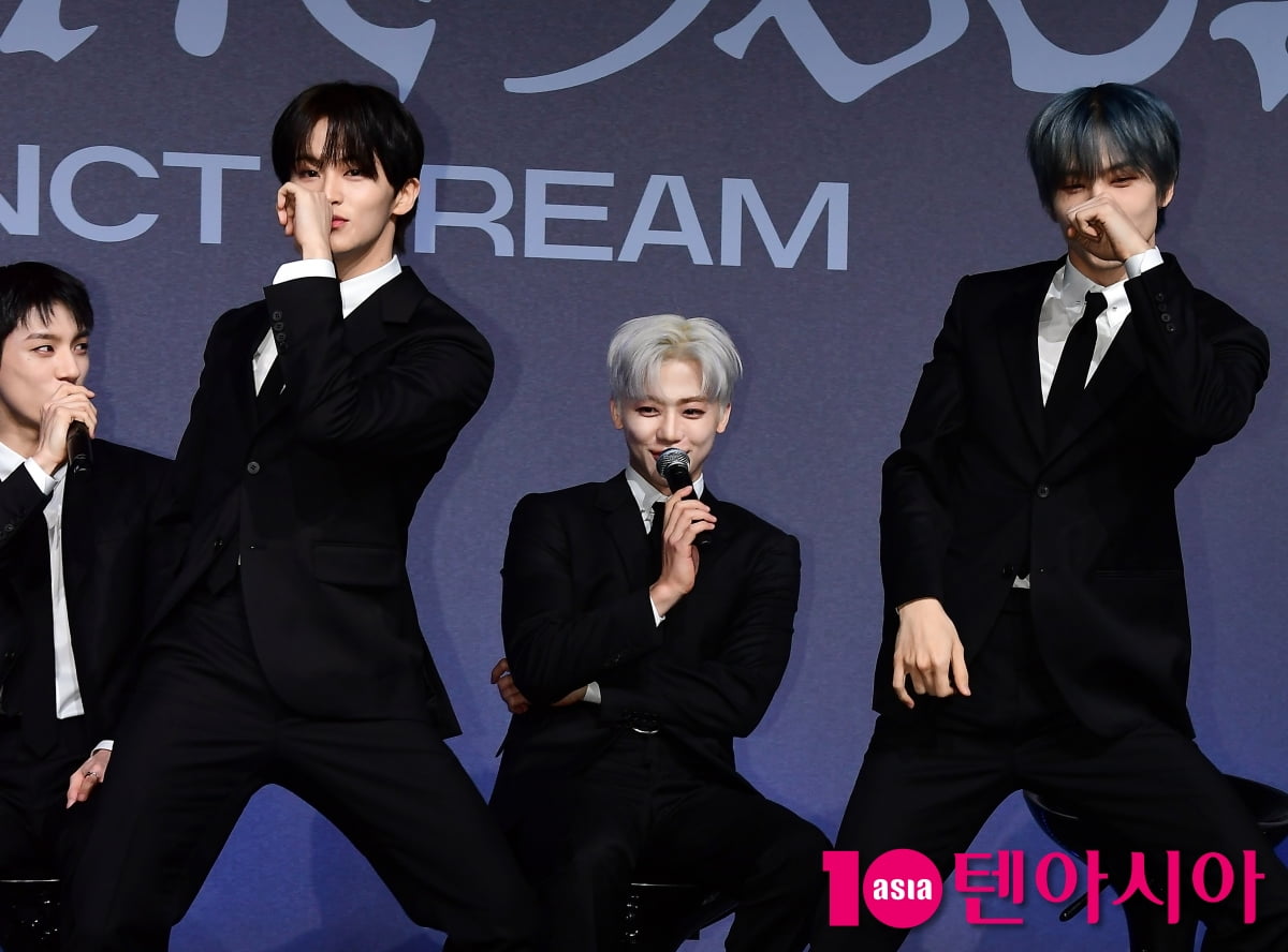 [TEN포토]NCT 드림 마크-지성 '역대 가장 힘들었던 안무'