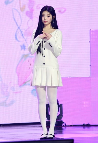 [TEN포토]아일릿 원희 '청순하게'