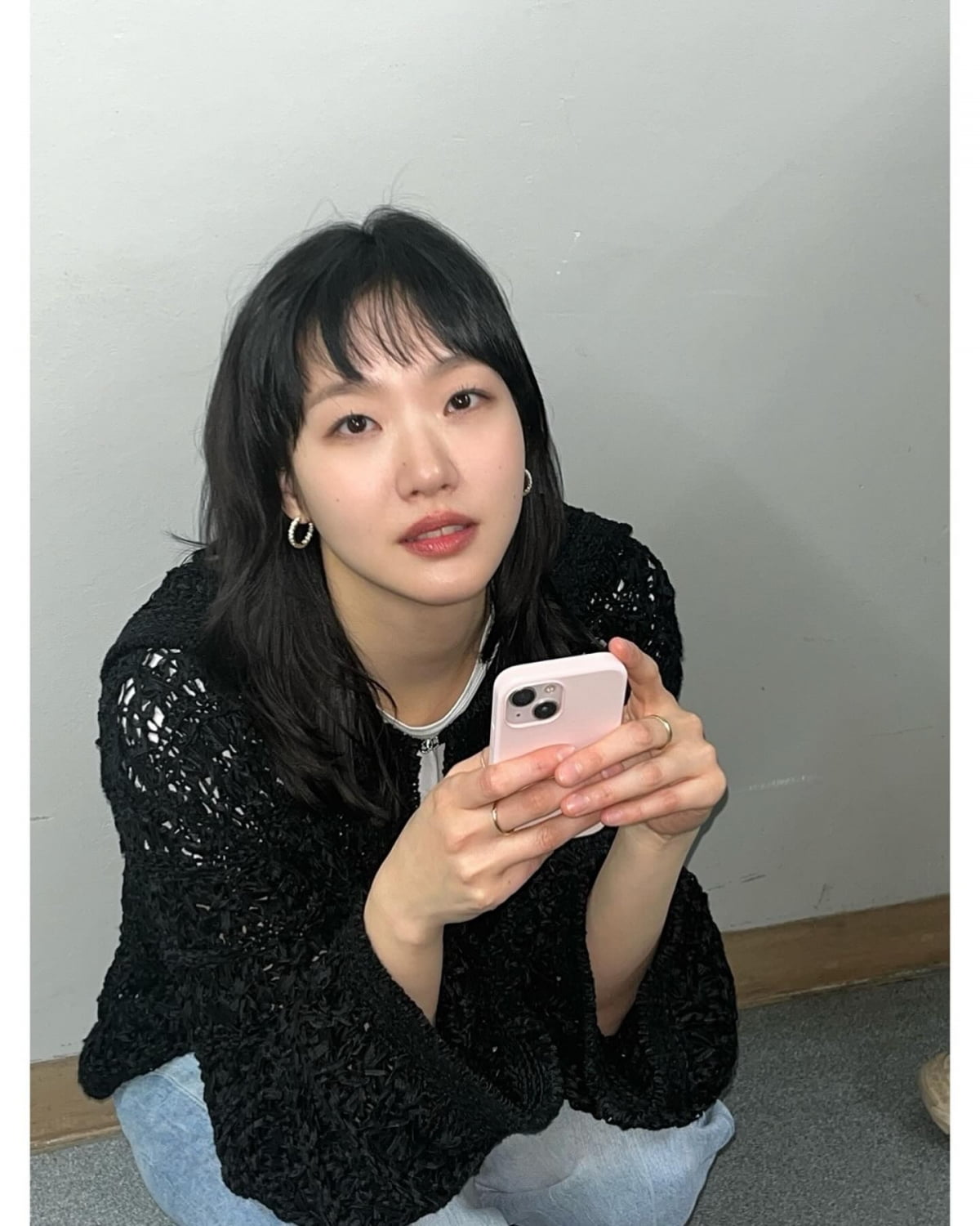 '천만 배우' 김고은, 품격 있는 감사 인사 "정말 더 열심히 살게요"[TEN이슈]