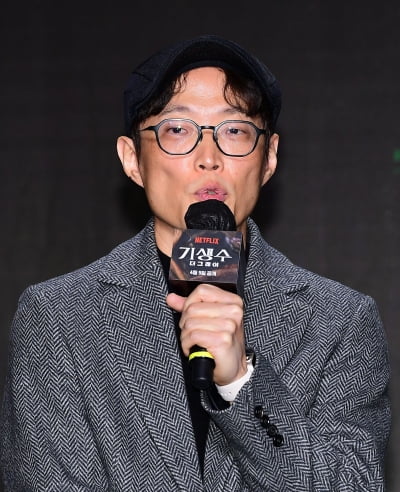 [TEN포토]류용재 작가 '연상호 감독과 작업...재미있는 상상을 펼칠수 있어'