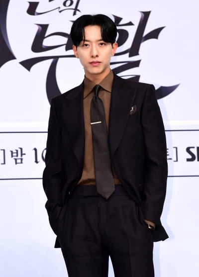 [TEN포토]이정신 '시크하게'
