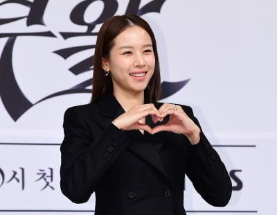 [TEN포토]조윤희 '7인의 부활 사랑해'