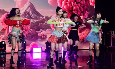 [TEN포토]캔디샵 '빨간맛 나는 무대'