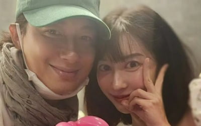 Ayane, pregnant, throws a birthday present for her husband Lee Ji-hoon
