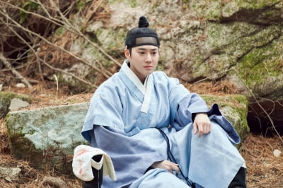 EXO Suho, a new powerhouse in the romantic thriller world