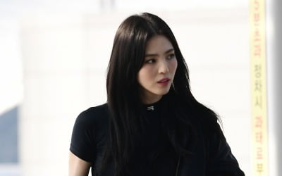 Han So-hee, will her agency's disciplinary action work