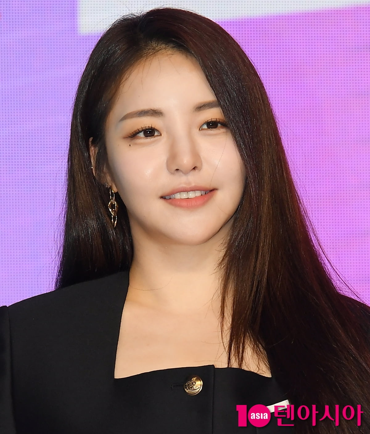 브브걸, '롤린' 역주행 신화 3년 만에 3인 체제…유정 탈퇴 [공식]