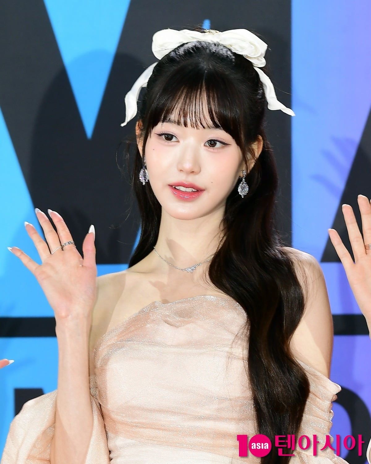"새빨간 거짓말엔 빨간 줄" 장원영, 탈덕수용소에 품위 있는 가사 저격 [TEN이슈]