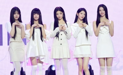 ‘Bang Si-hyuk girl group’ ILLIT