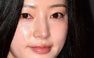 Song Ha-yoon, an actress who suffered school violence? Agency: “It’s not true”