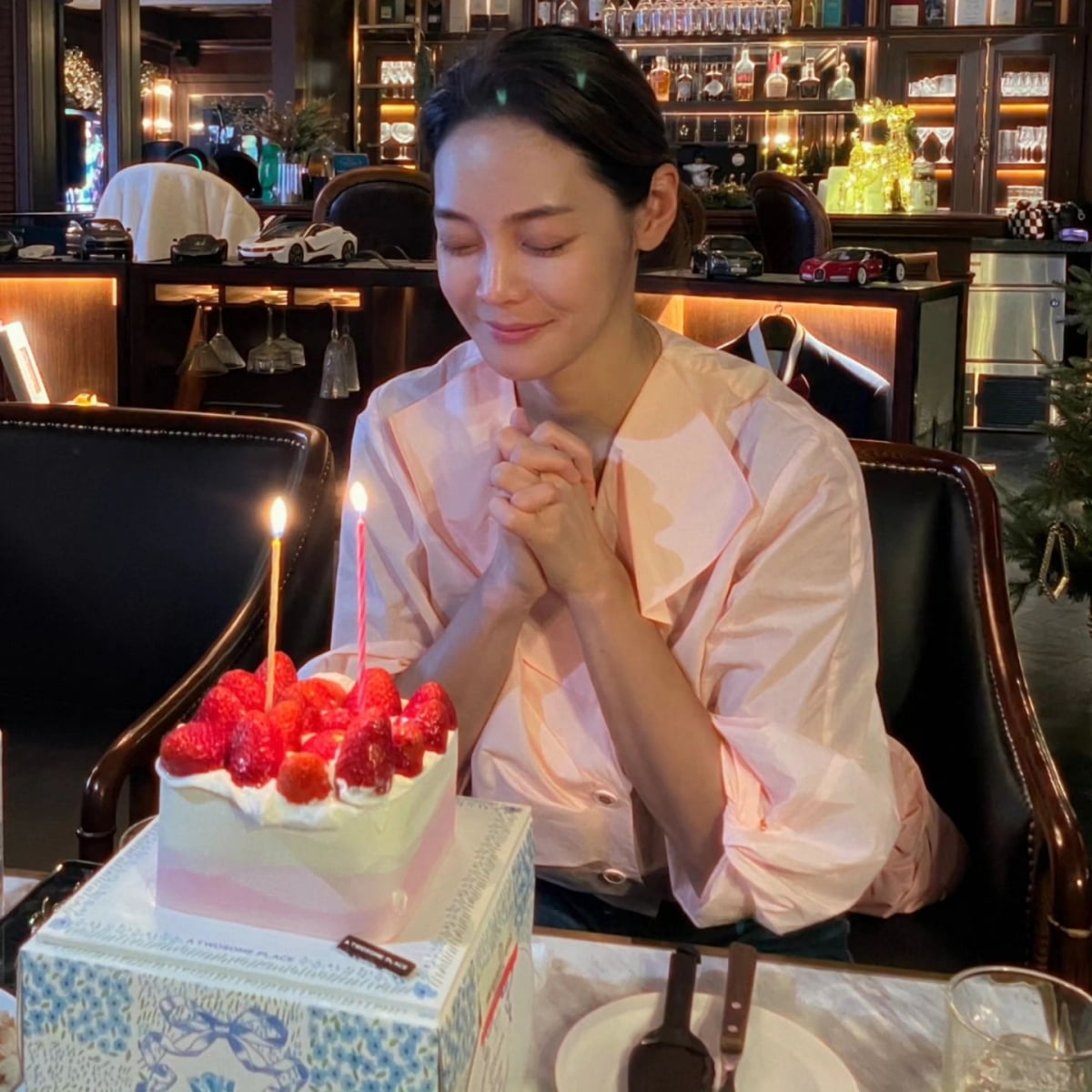 '라이머와 이혼' 안현모, 생일 끝자락 근황 "슬프고 우울하다가도 거짓말 같이 행복"