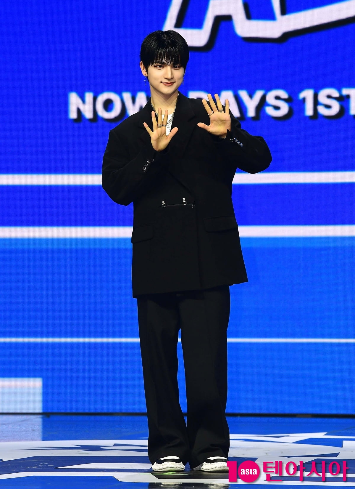 [TEN포토]나우어데이즈 윤 '짙은 이목구비'