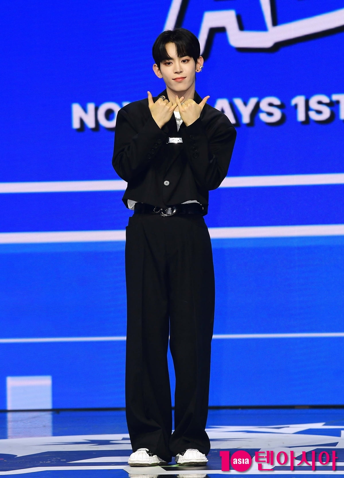 [TEN포토]나우어데이즈 현빈 '부드러운 인사'