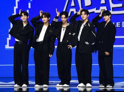 '펜타곤 이후 8년 만 큐브 보이그룹'…나우어데이즈, 'NOWADAYS'로 가요계 첫발