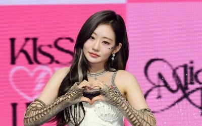 키스오브라이프 쥴리 "세 번째 컴백, 부담감 有…팬들의 만족감 위해 노력했어"