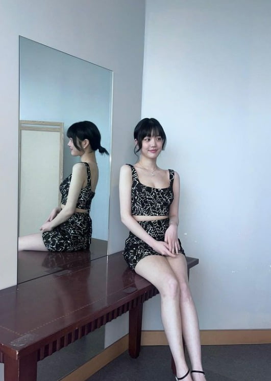 사진=이유비SNS