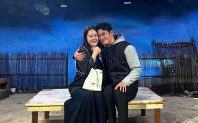울보 백지영, ♥정석원 연극 보고 눈물 "성공적인 첫 공연 축하해" [TEN이슈]