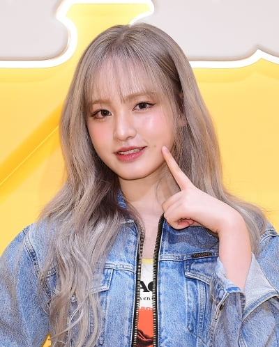 [TEN포토]아이브 리즈 '깜찍하게 볼콕'