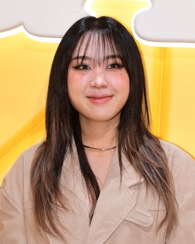[TEN포토]이영지 '사랑스러운 눈맞춤'