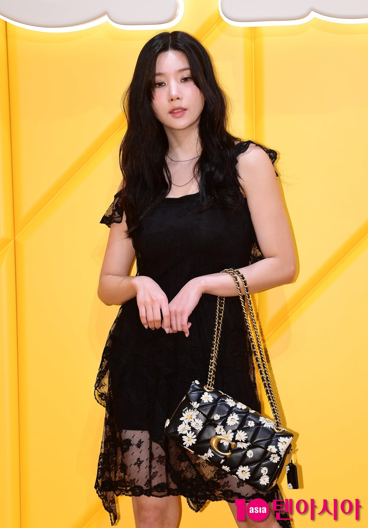 [TEN포토]권은비 '오늘은 섹시하게~ 위아래 모두 완벽해'