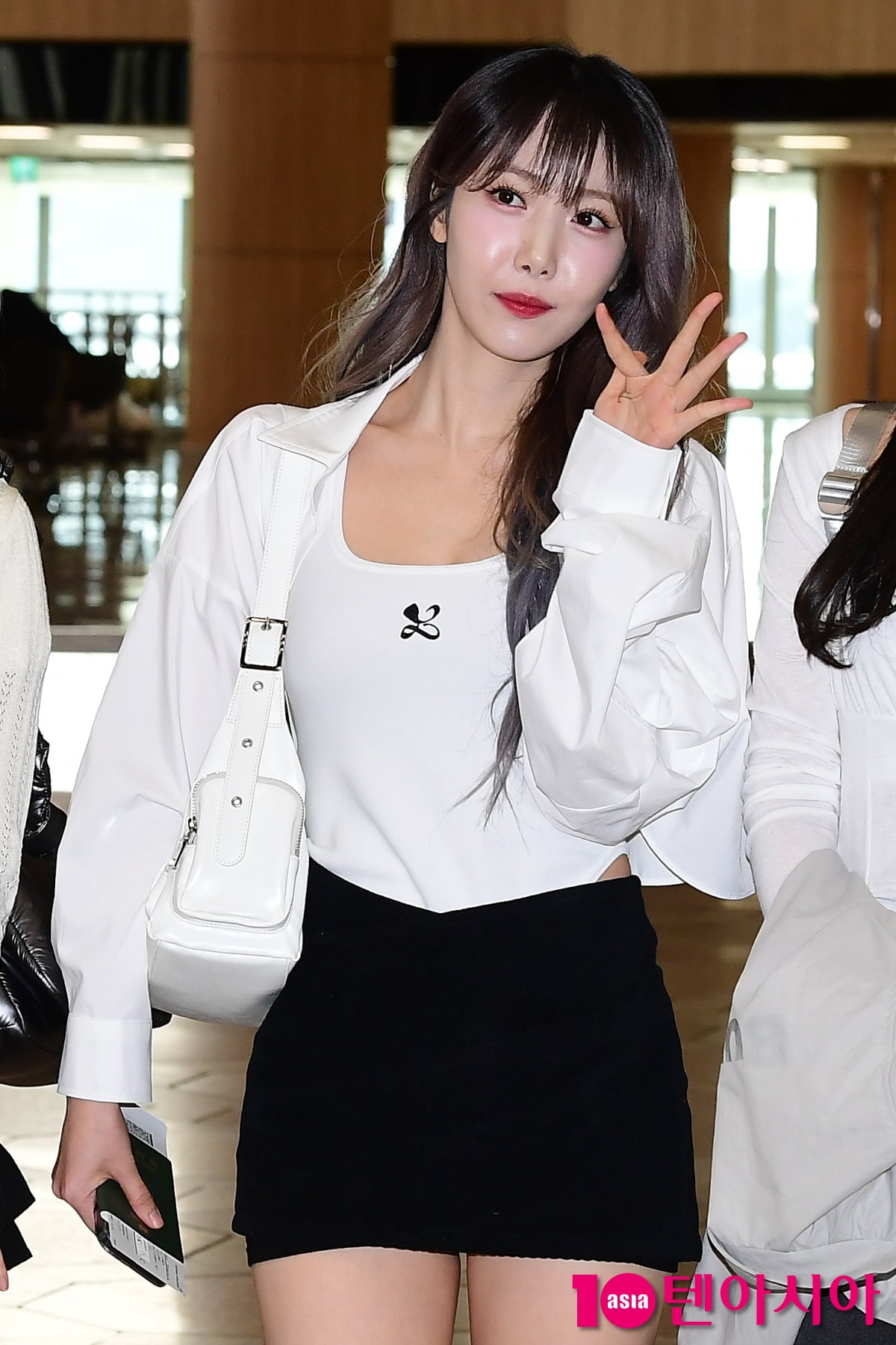 [TEN포토]비비지 신비 '짧아도 너무 짧은 초미니'
