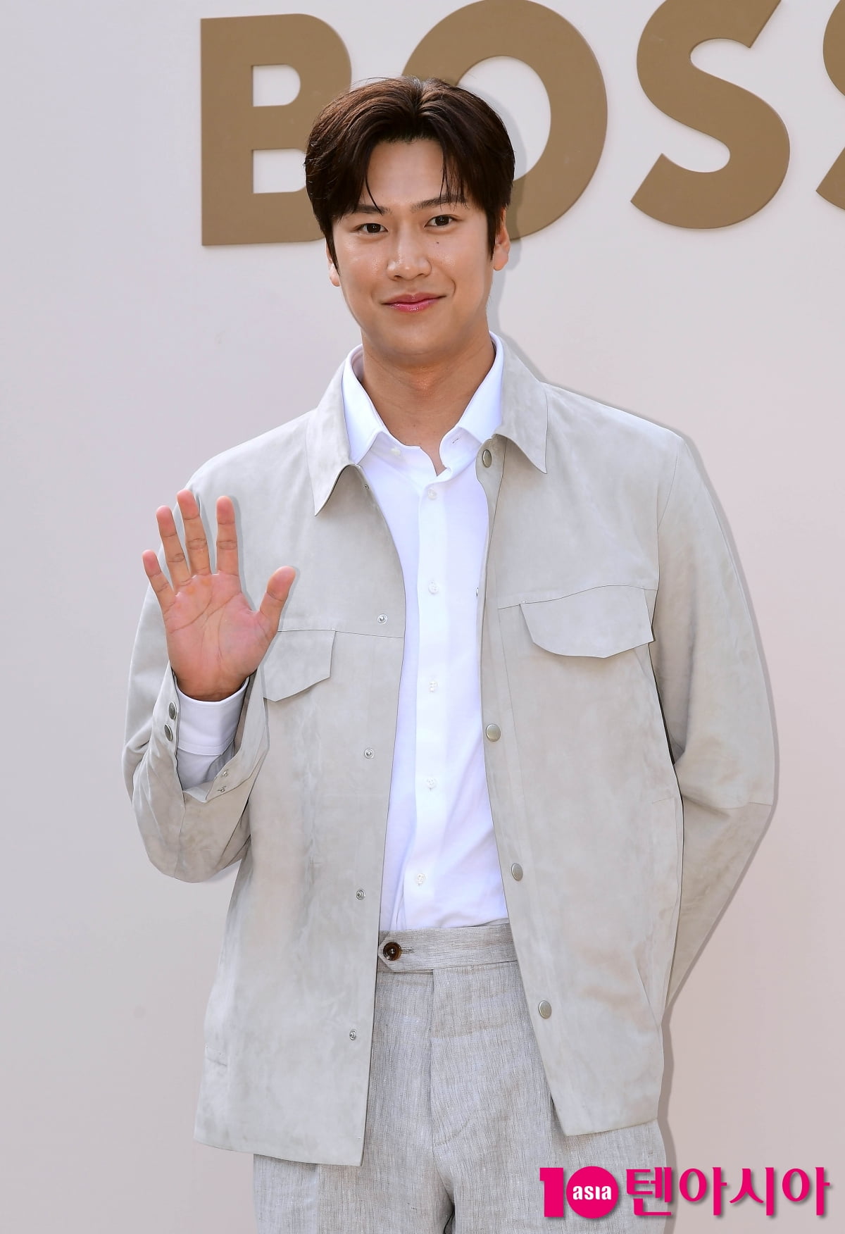 [TEN포토]나인우 '일상이 화보'