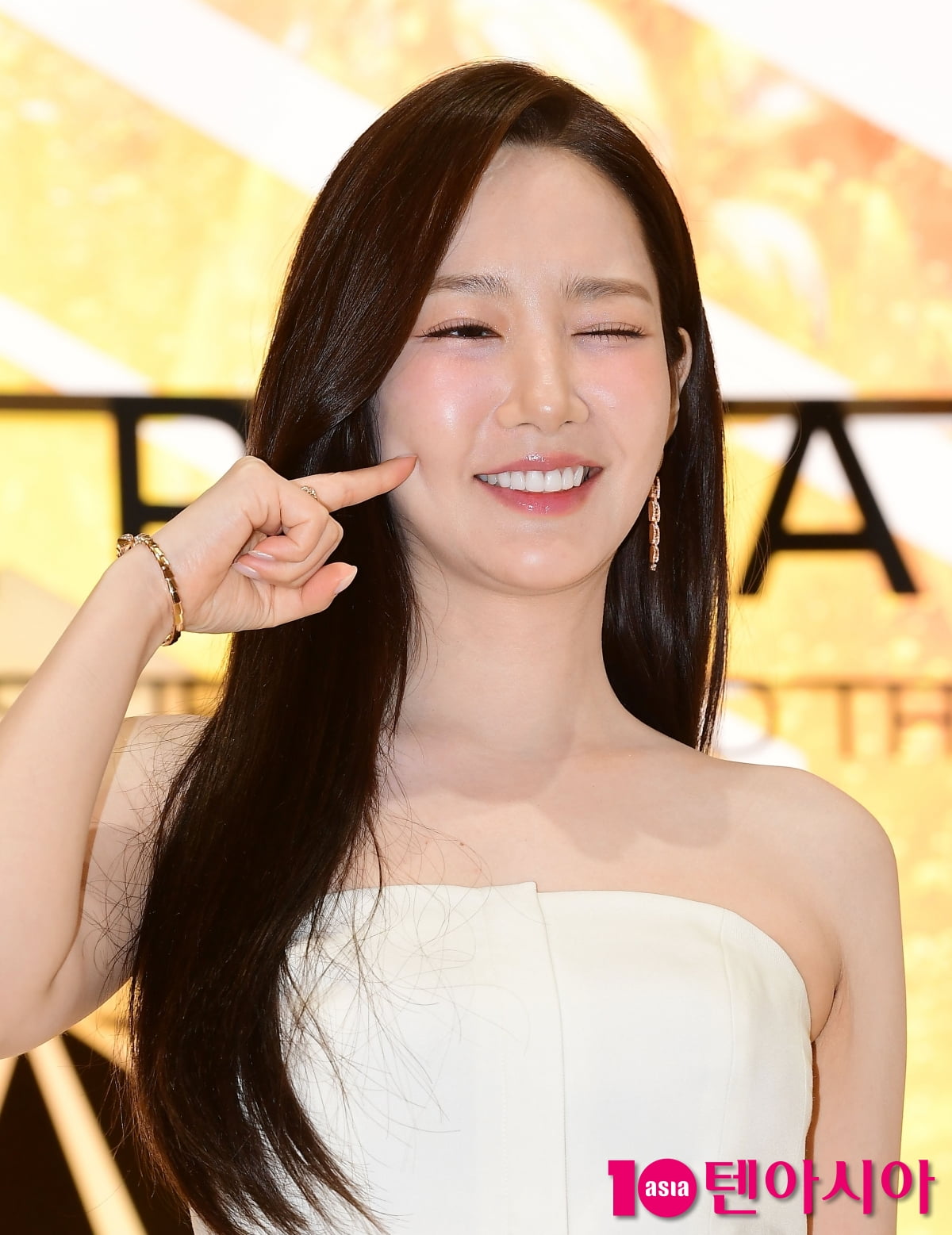 [TEN포토]박민영 '굿 모닝~'