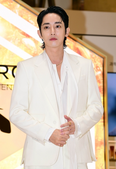 [TEN포토]이수혁 '만찢남'