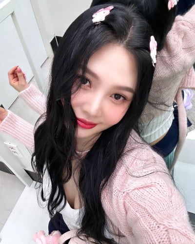 레드벨벳 조이, '♥크러쉬' 또 반하겠네…인간 벚꽃 등극