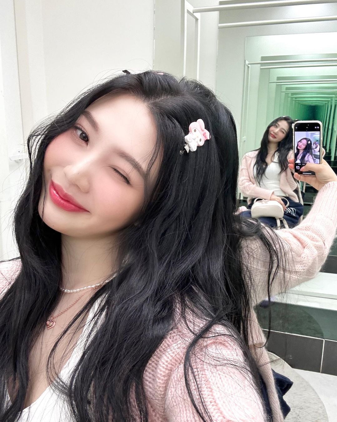 레드벨벳 조이, '♥크러쉬' 또 반하겠네…인간 벚꽃 등극