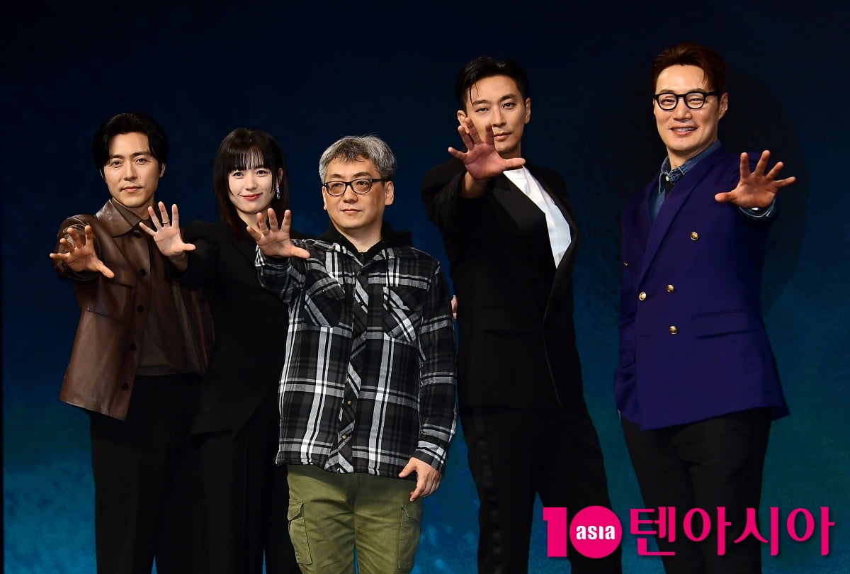 한효주, 미녀 CEO...우월한 피지컬[TEN포토+]