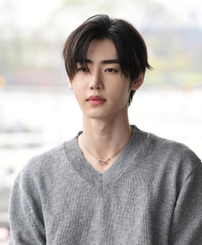 [TEN포토]엔하이픈 성훈 '잘생김이 넘쳐흘러'