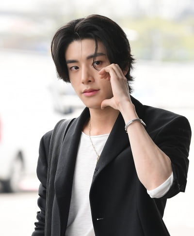 [TEN포토]엔하이픈 제이크 '신비로운 마스크'