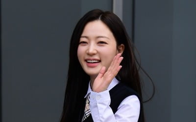 "송하윤에게 맞아 전치 4주 나왔다…죗값 받길" 학폭 피해자, 억울함 호소