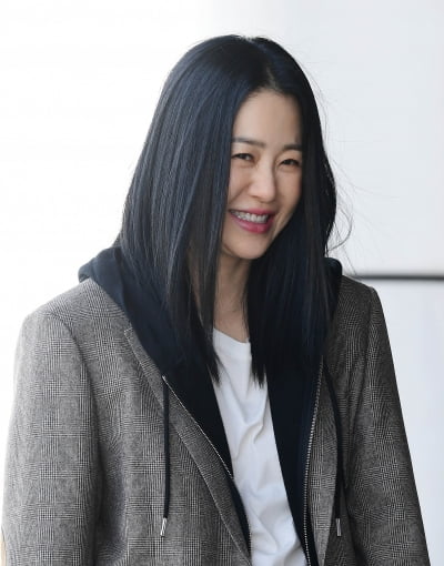 [TEN포토]고현정 '하트 해야되나?'