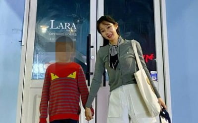 '일라이와 이혼' 지연수, 子와 행복한 시간…손잡고 미소 "저녁 외식…내일 다시 도전하자"