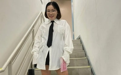 '둘째 출산' 박슬기, 과감한 핫팬츠룩…벌써 기저귀값 벌이 나선 워킹맘