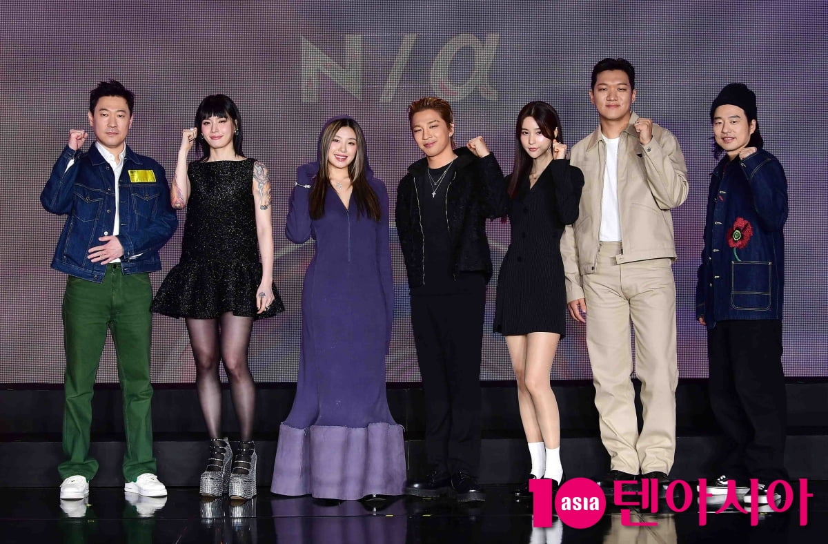 [TEN포토]아이랜드2 프로듀서&디렉터 힘찬 파이팅