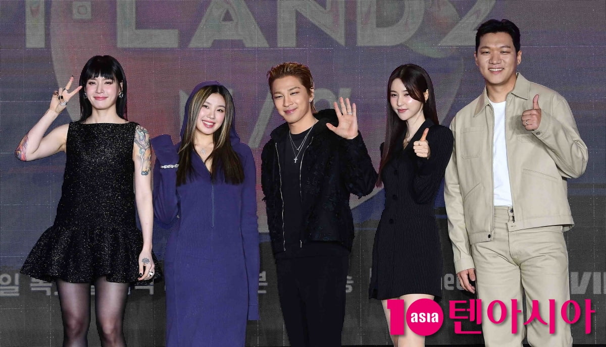 [TEN포토]모니카-리정,태양-vvn-24 '아이랜드2 프로듀서&디렉터 엄지척'