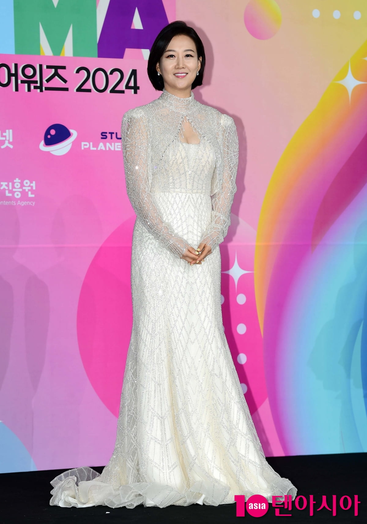 [TEN포토]장윤정 '화려한 드레스 자태'