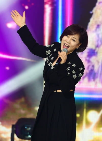[TEN포토]한혜진 '너는 내 남자~'