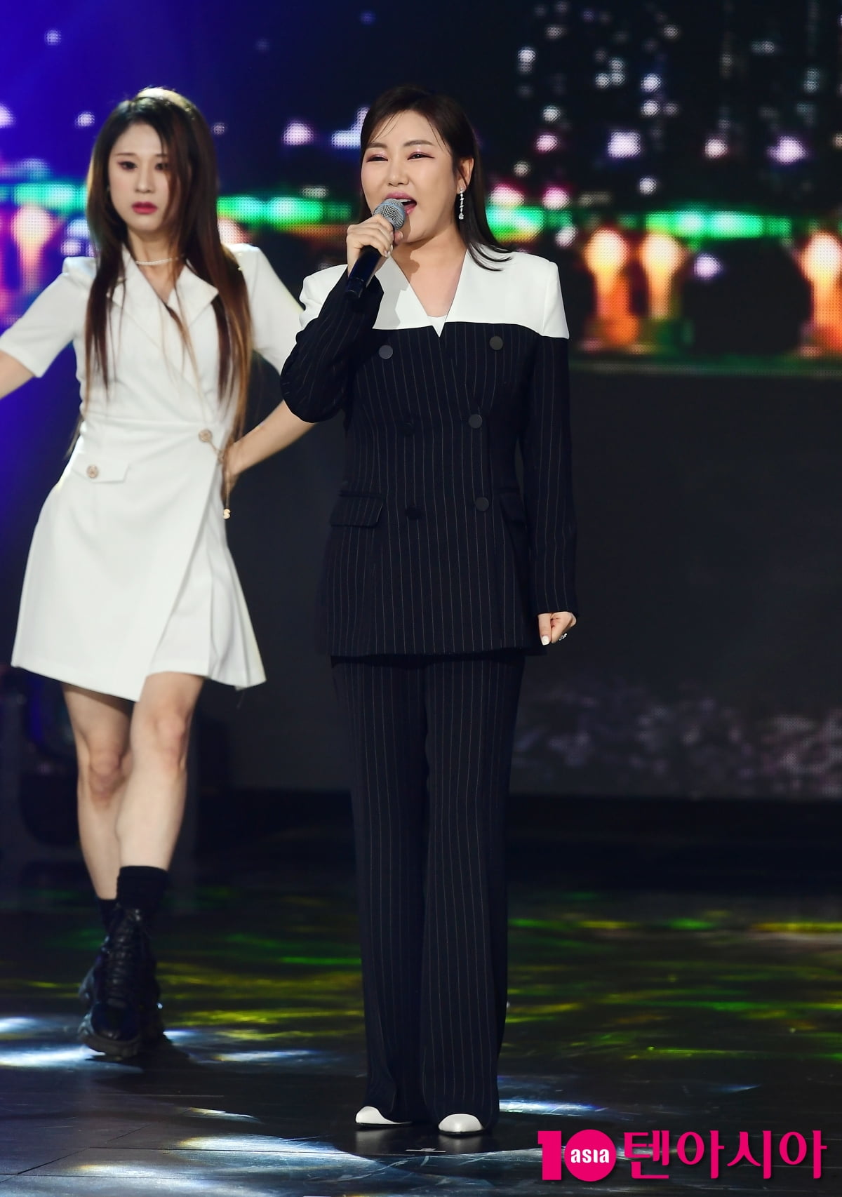 [TEN포토]송가인 '서울의 달'