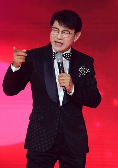 [TEN포토]설운도 '영원한 오빠'