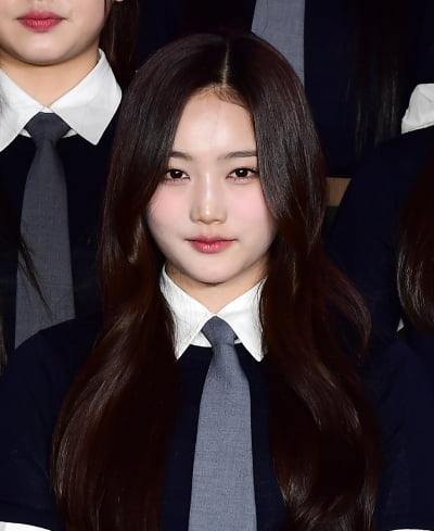 [TEN포토]'아이랜드2' 유이 '강렬한 눈빛'