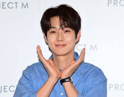 [TEN포토]최우식 '봄에 핀 꽃한송이'