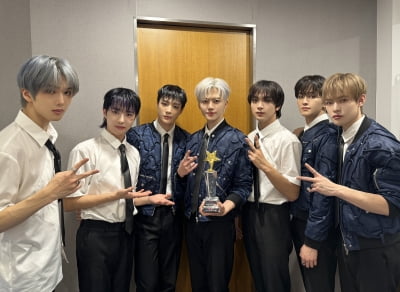 NCT DREAM "올해도 달리기 위해 열심히 준비중…시즈니 늘 고맙고 사랑해" [TTA-태국 1위]