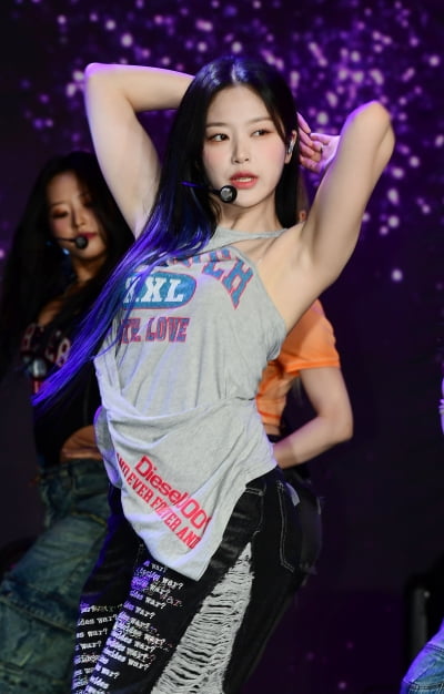 [TEN포토]루셈블 현진 '매력 넘치게~'