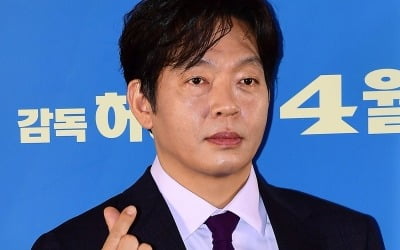 '범죄도시4' 박지환, 겹경사 났네…오늘(27일) 뒤늦은 결혼식